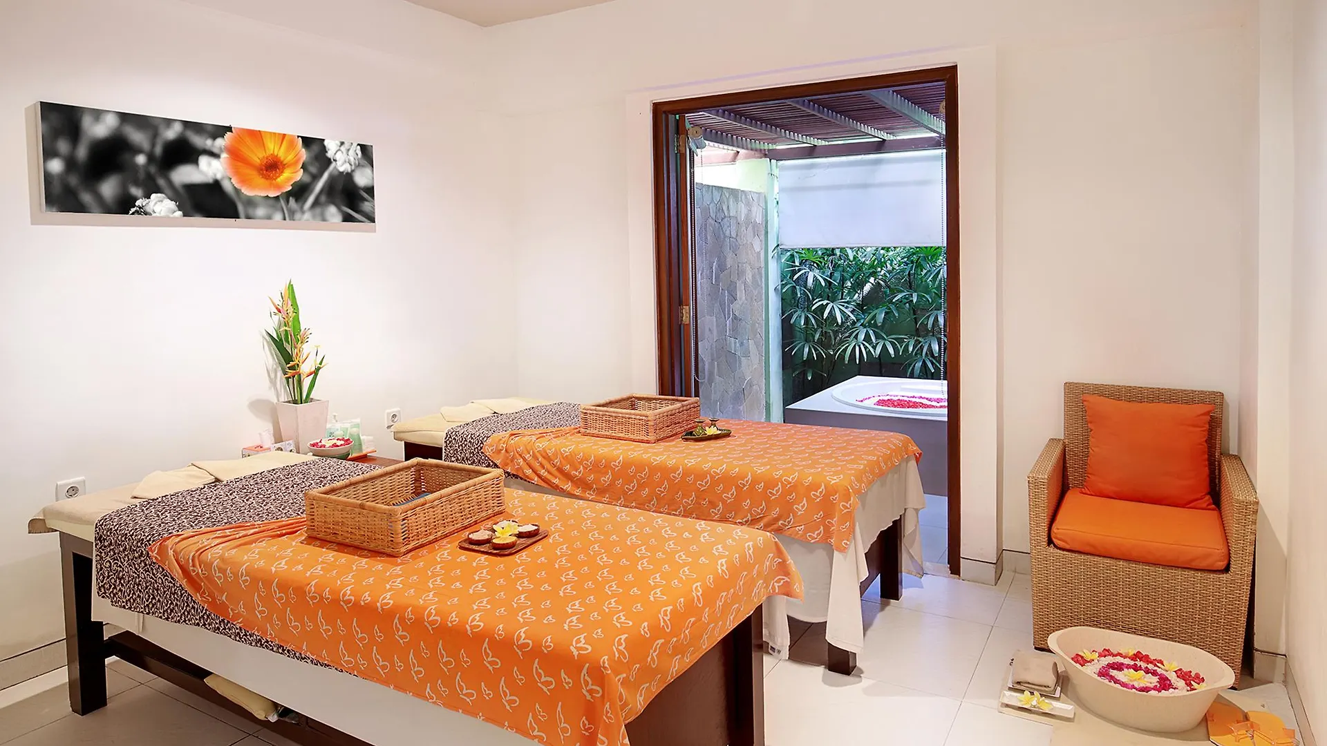 Harris Hotel Kuta Tuban Bali