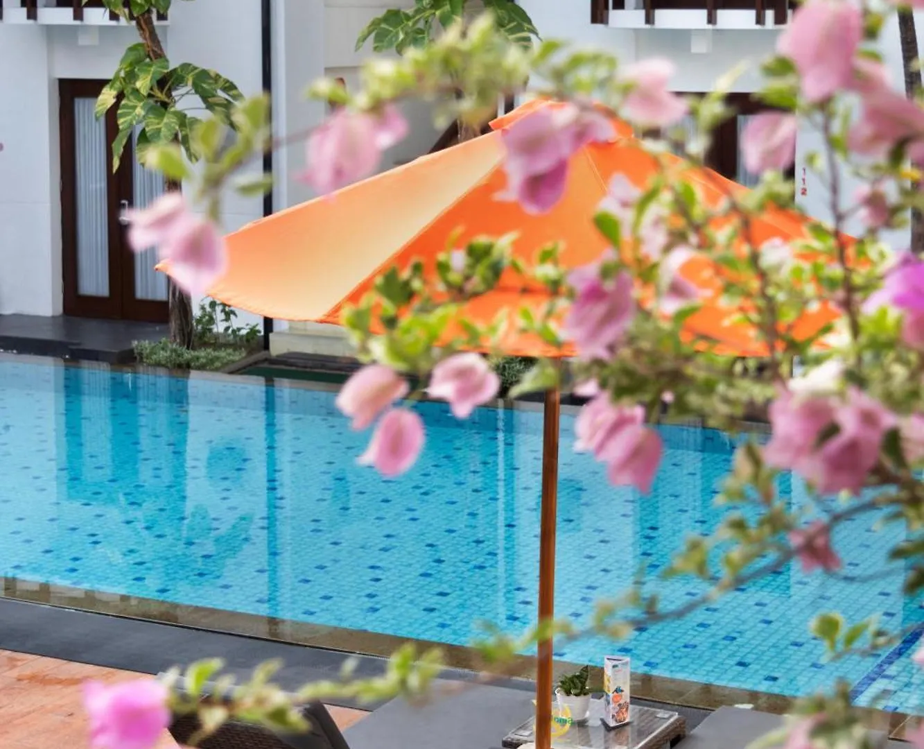 Harris Hotel Kuta Tuban Bali  Kuta Lombok